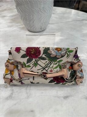 Gucci Floral Canvas Clutch with Gold-Tone Horsebit
